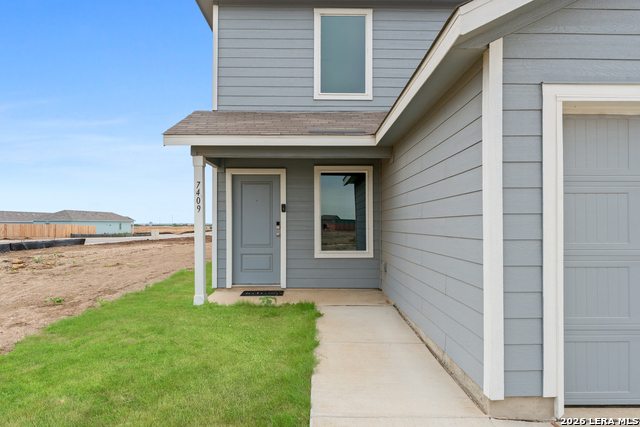 7409 Adam Star Property Photo 3