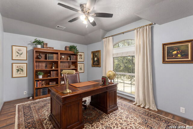 21814 Ruby Run Property Photo 7