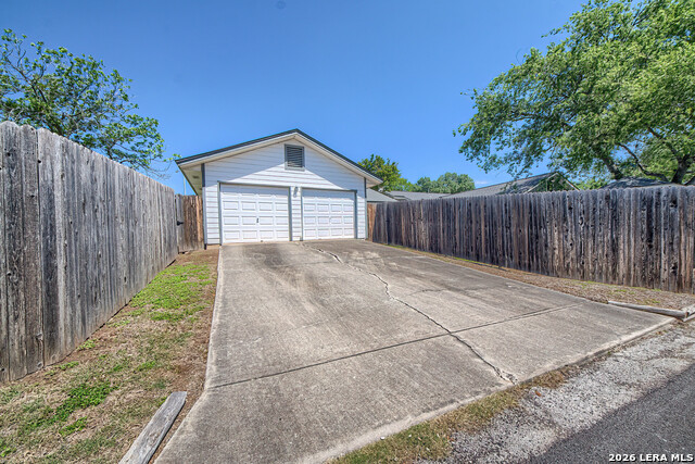 12102 Magnolia Blossom Property Photo 19