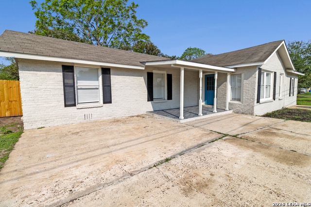 1404 N Comitas St Property Photo 4