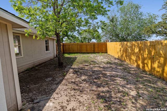 1404 N Comitas St Property Photo 28
