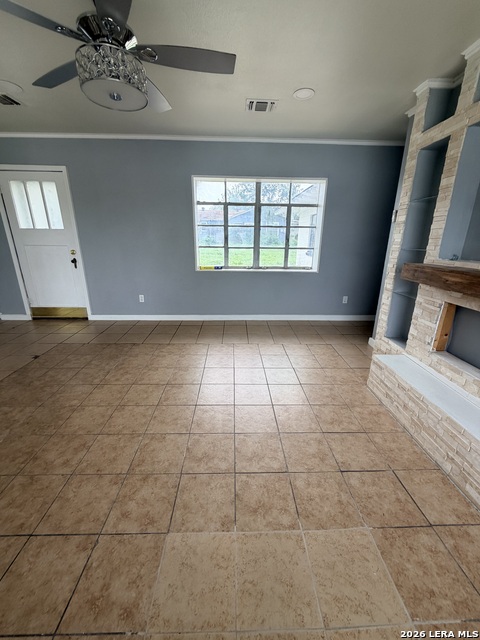 507 W Villaret Property Photo 8