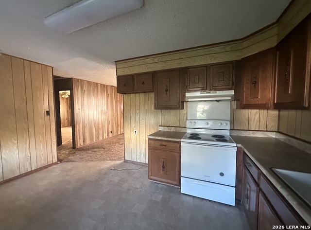 608 E Westmeyer St Property Photo 5
