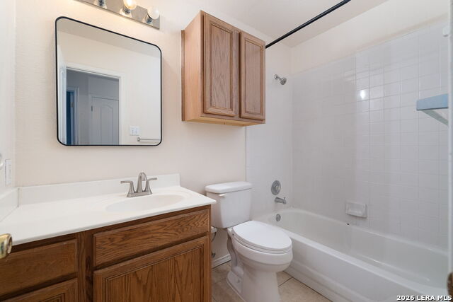 30 Pembroke Ln Property Photo 16