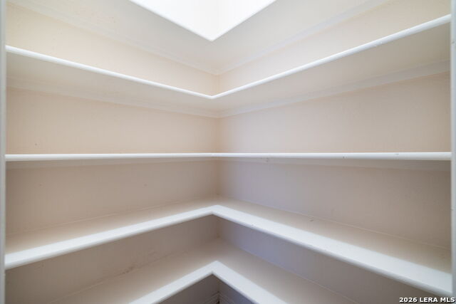 30 Pembroke Ln Property Photo 17