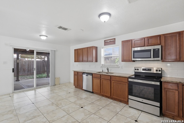43 Longleaf Coral Property Photo 9