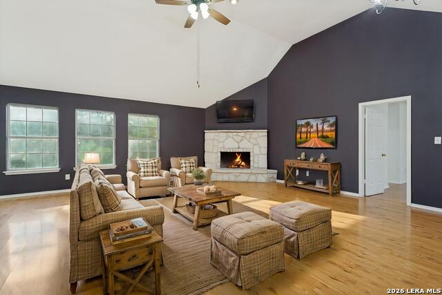1129 Desert Gold Property Photo 3