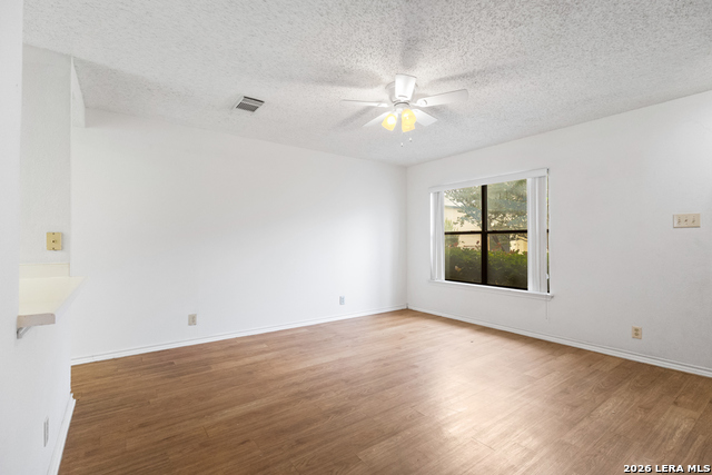 5011 River Kenton Property Photo 4