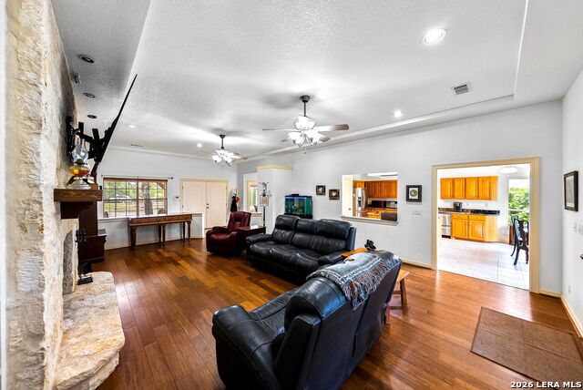 139 N Drew Property Photo 11