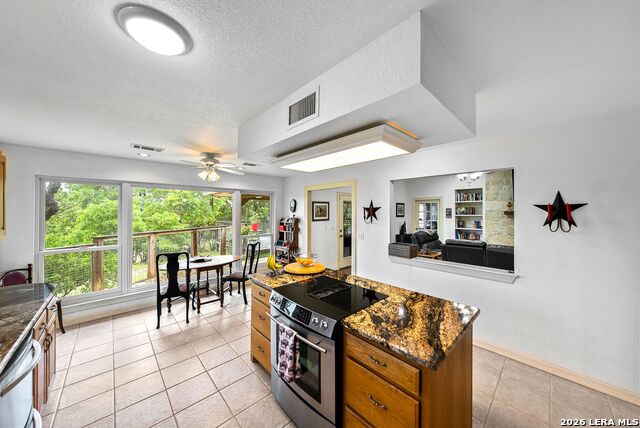 139 N Drew Property Photo 14