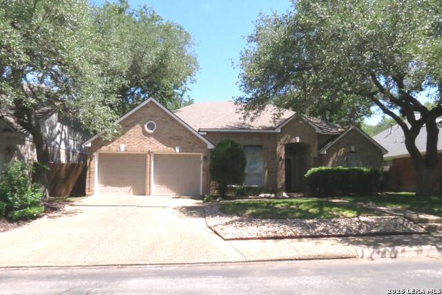 14 Grogans Mill Dr Property Photo 1