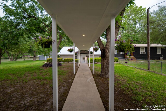 526 Cypress Property Photo 2
