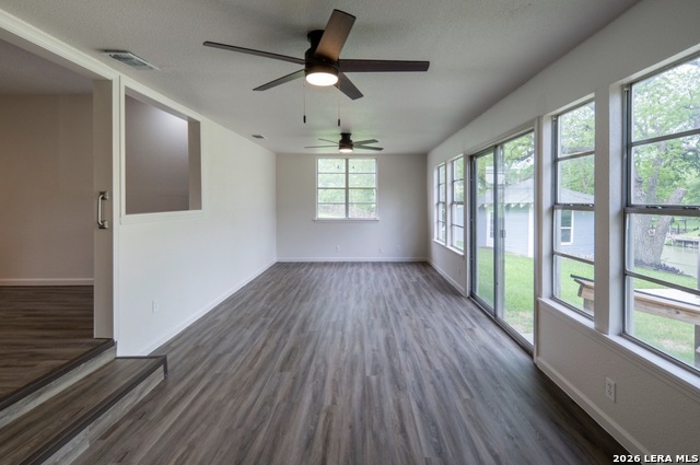 526 Cypress Property Photo 5