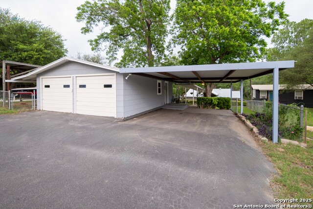 526 Cypress Property Photo 28