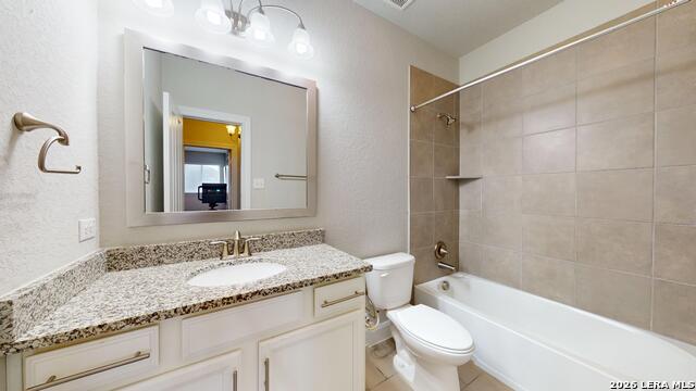 11907 Hollering Pass Property Photo 59