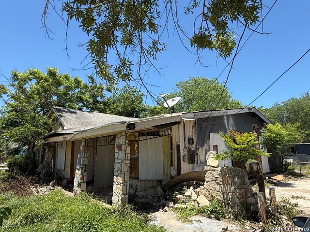515 Gould St Property Photo 2
