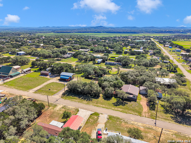 691 Private Road 1512 Property Photo 6