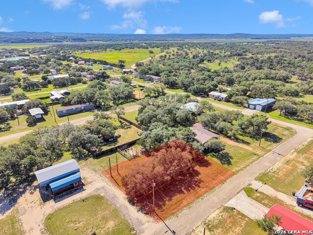 691 Private Road 1512 Property Photo 7