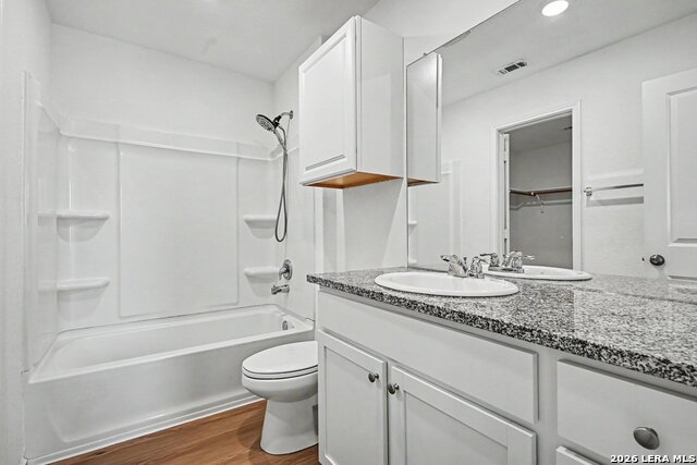 2926 Charpak Dr Property Photo 13