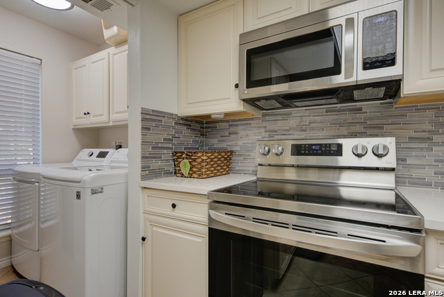 11303 Vance Jackson Property Photo 22