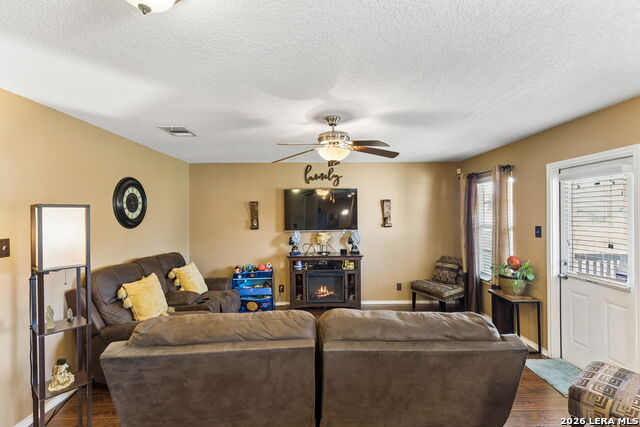 5806 Espada Bnd Property Photo 9