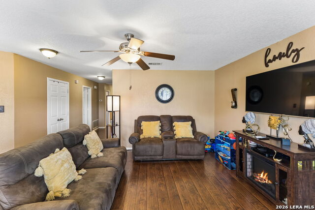 5806 Espada Bnd Property Photo 11