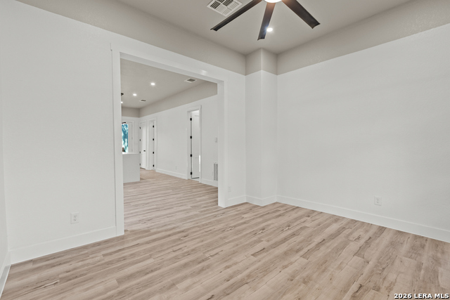 1227 Burnet St Property Photo 6