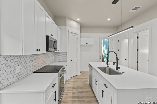 1227 Burnet St Property Photo 11