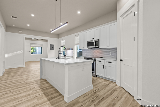 1227 Burnet St Property Photo 12