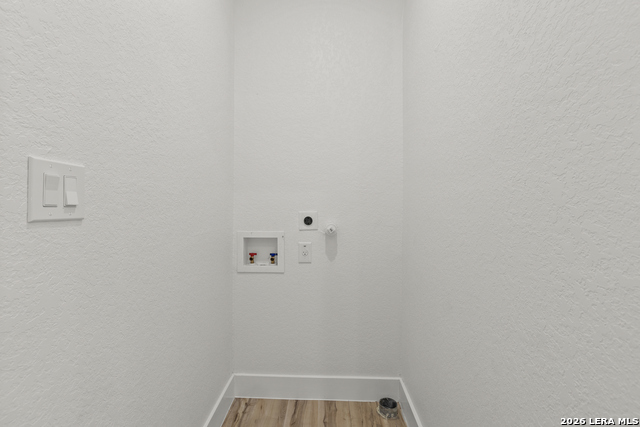 1227 Burnet St Property Photo 19