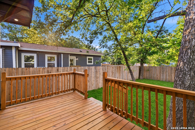1227 Burnet St Property Photo 26