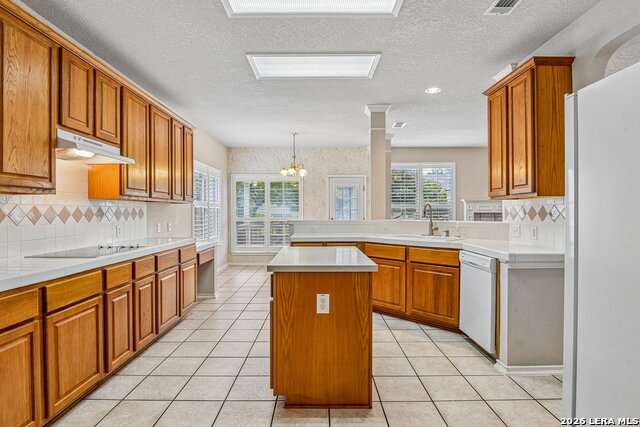 2430 Rogers Loop Property Photo 3
