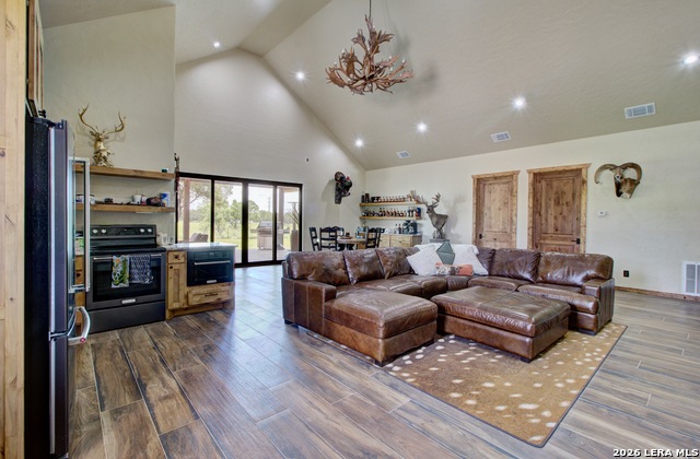 1007 Indigo Run Property Photo 28