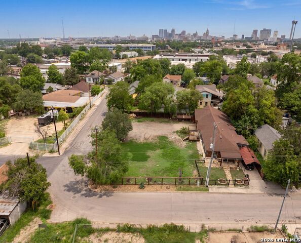 239 Forrest Ave Property Photo 10