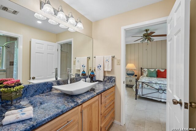722 W Lacey Oaks Parkway Property Photo 34