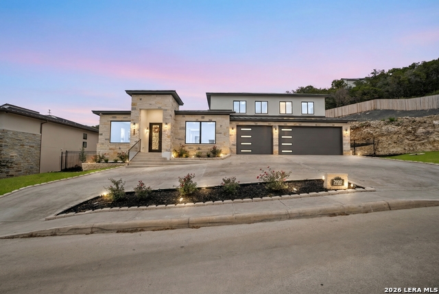 7310 Cresta Bulivar Property Photo 1