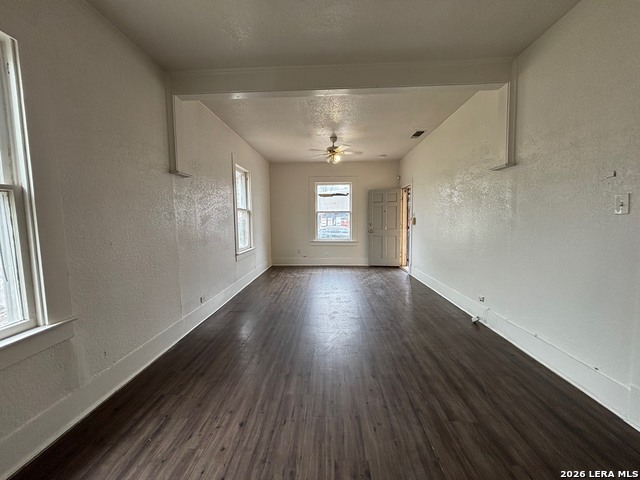 2810 W Salinas Property Photo 3