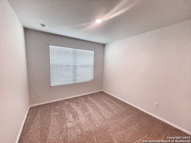 1644 Layne Loop Property Photo 3