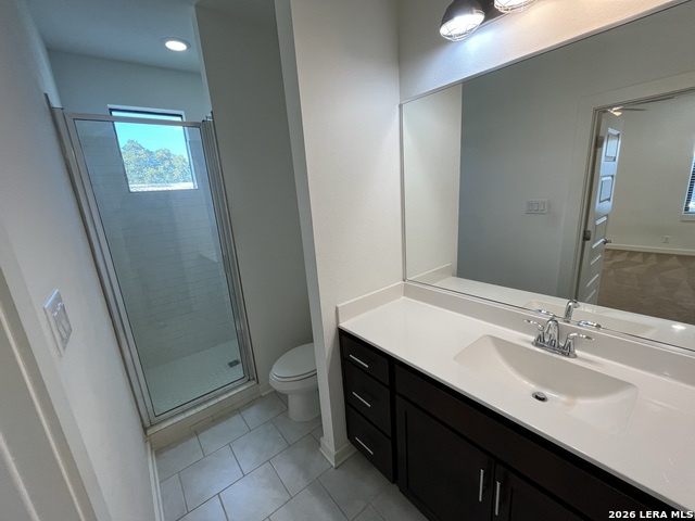 1146 N Olive St Property Photo 8