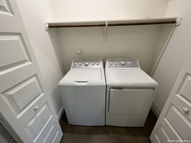 1146 N Olive St Property Photo 18