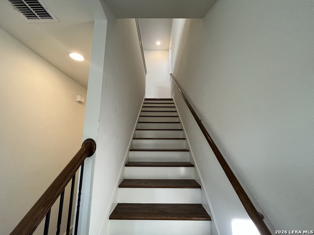 1146 N Olive St Property Photo 19