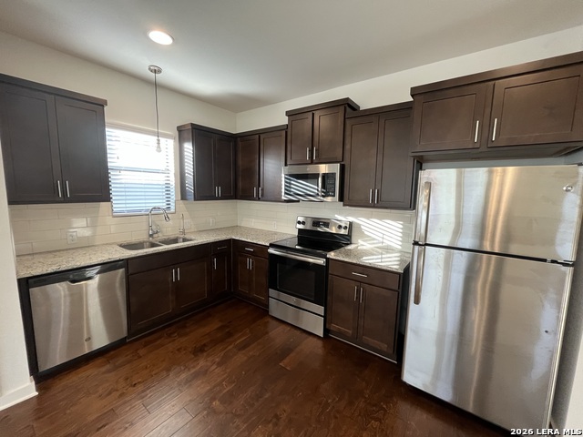 1146 N Olive St Property Photo 24
