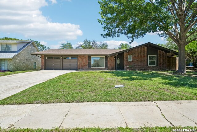 227 Colwyn Pass Property Photo 3