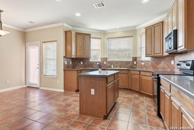 8510 Espanola Property Photo 7