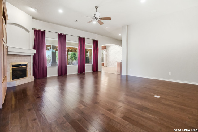 1116 Stagecoach Trl Property Photo 8