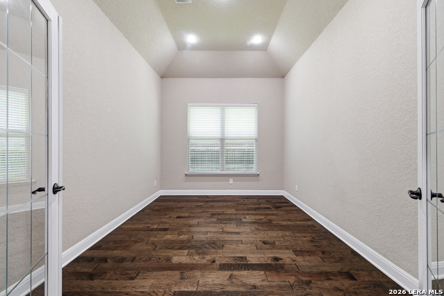 27115 Smokey Chase Property Photo 4