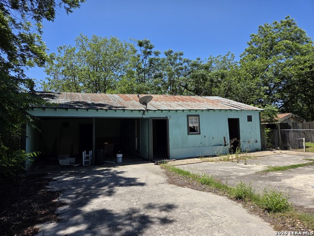 244 Keller St Property Photo 6