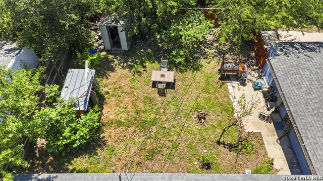 302 Redcliff Property Photo 13