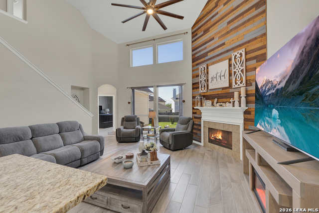2738 Summit Vw Property Photo 16