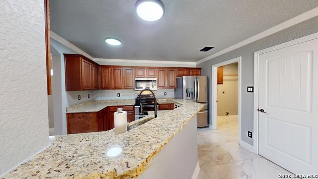 6127 Royal Rdg Property Photo 16